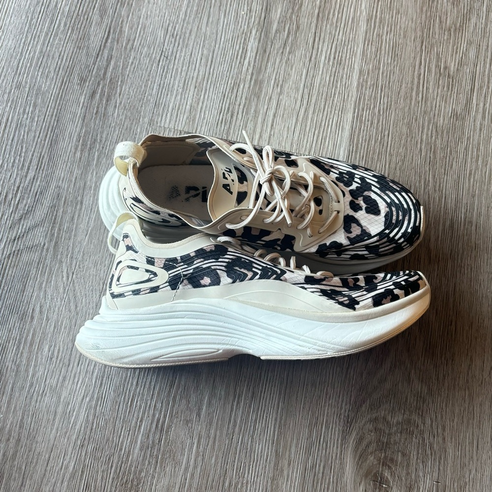 APL Women's Sneakers in Cream and Black - Picture 3 of 9